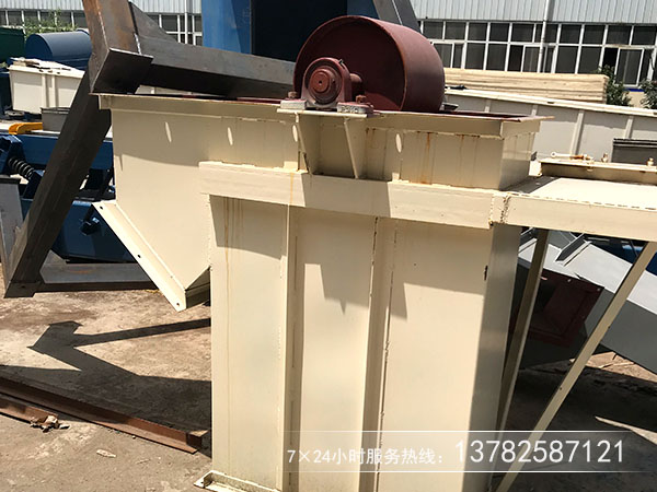 鬥式輸送機拋料時回料太多怎麼補救