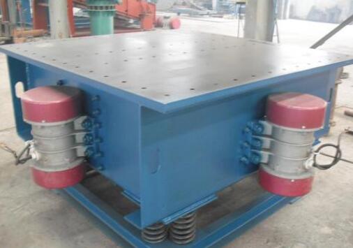 振動平台中的振動電機如何防止灰塵？