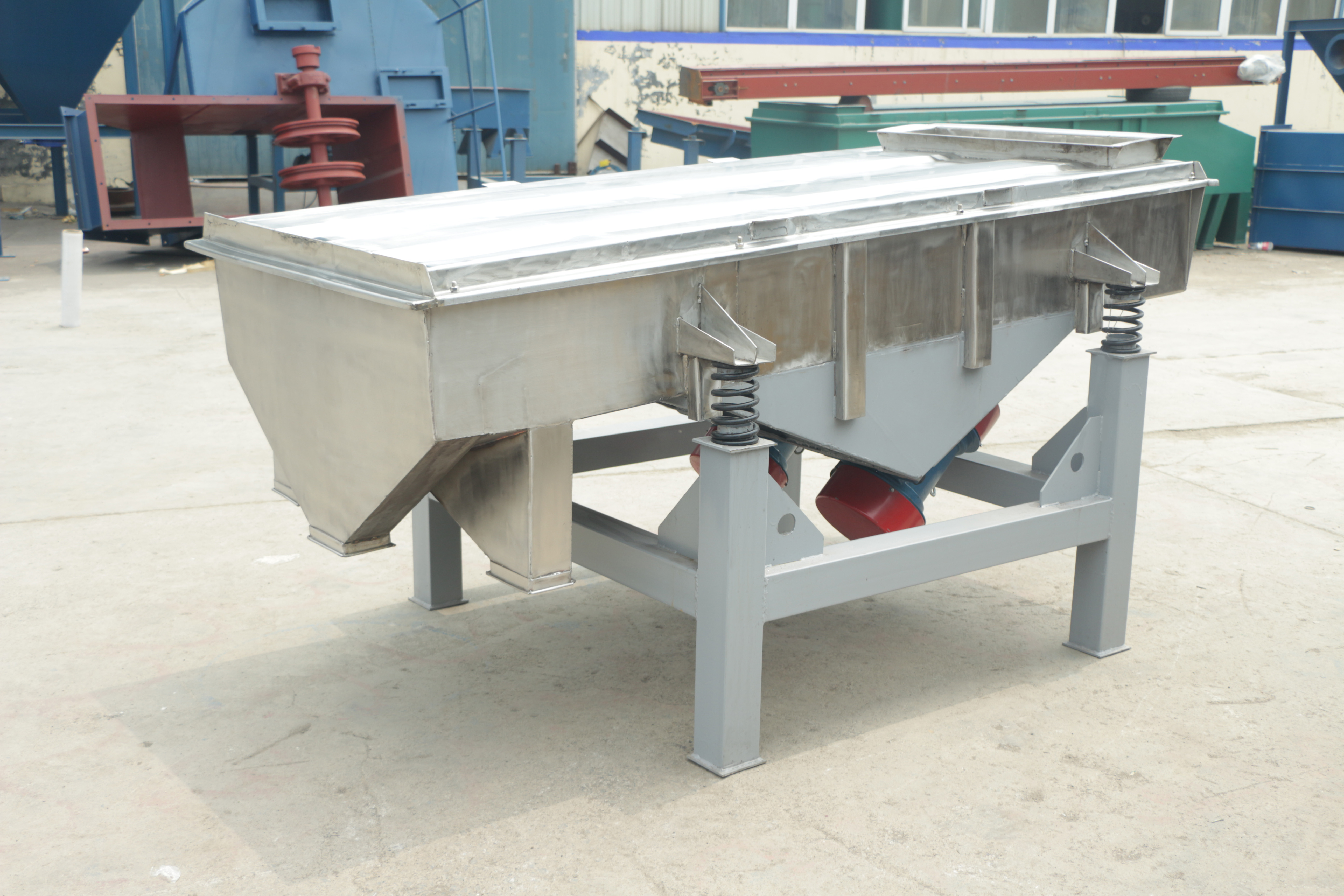 1025稻糠直線篩在行業上有哪些特點？